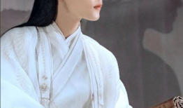 吃瓜爆料赵丽颖肖战,瓜田里的甜蜜邂逅